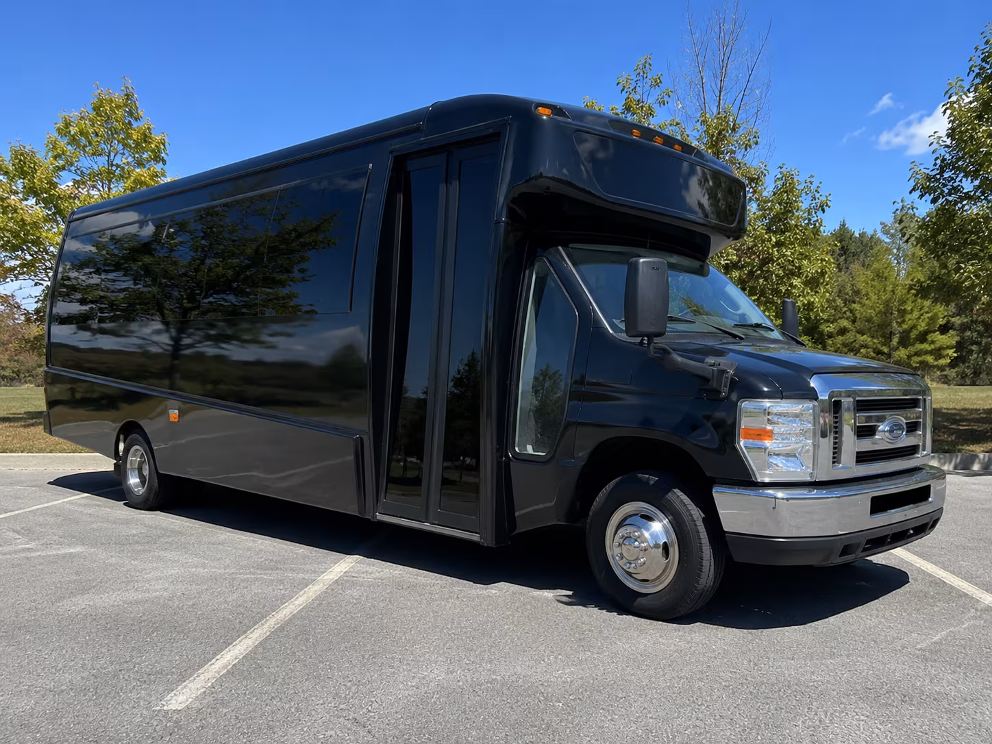 menifee comfortable charter buses for government military personnel