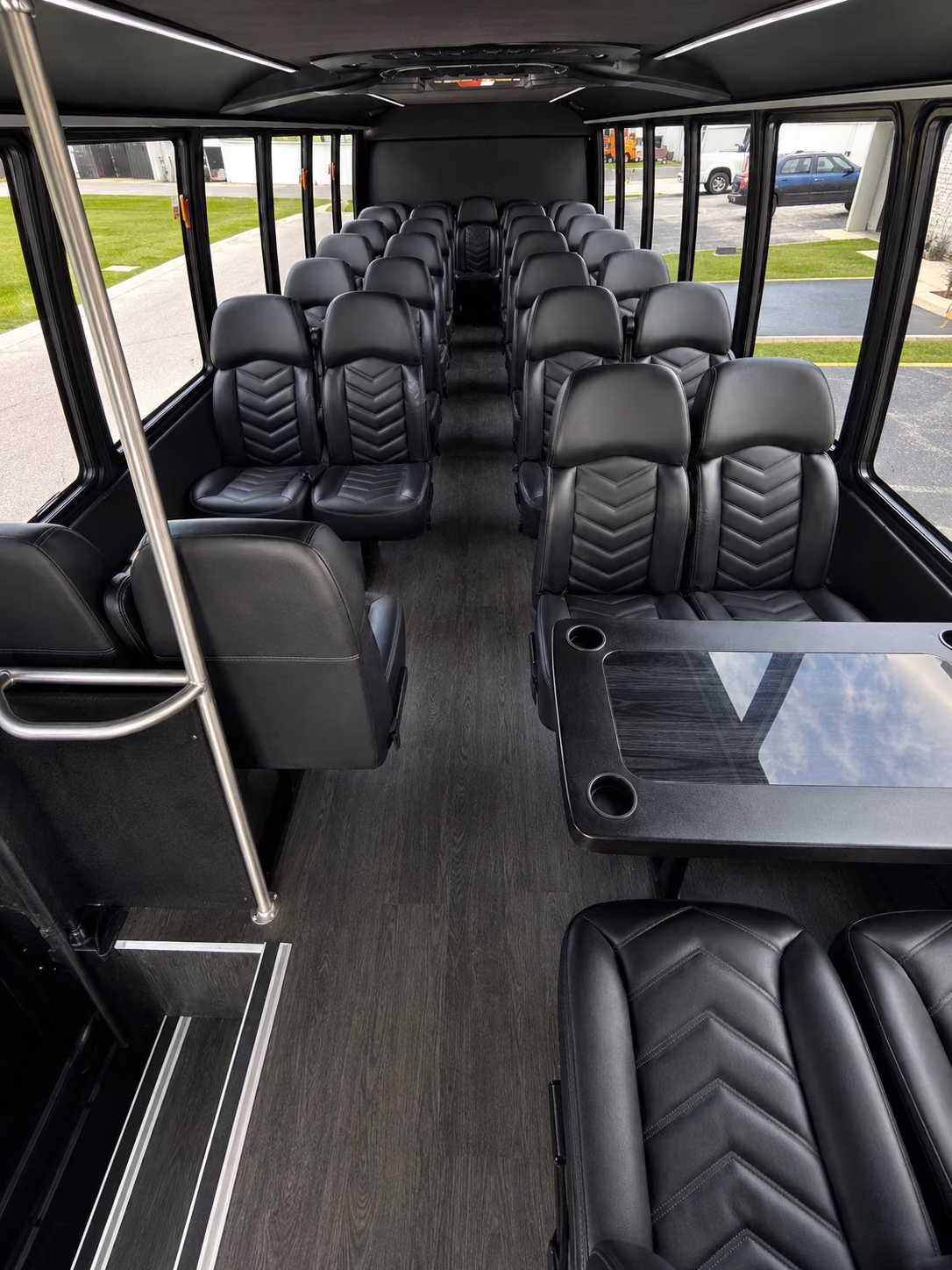 oceanside short and long term charter bus services for oceanside businesses